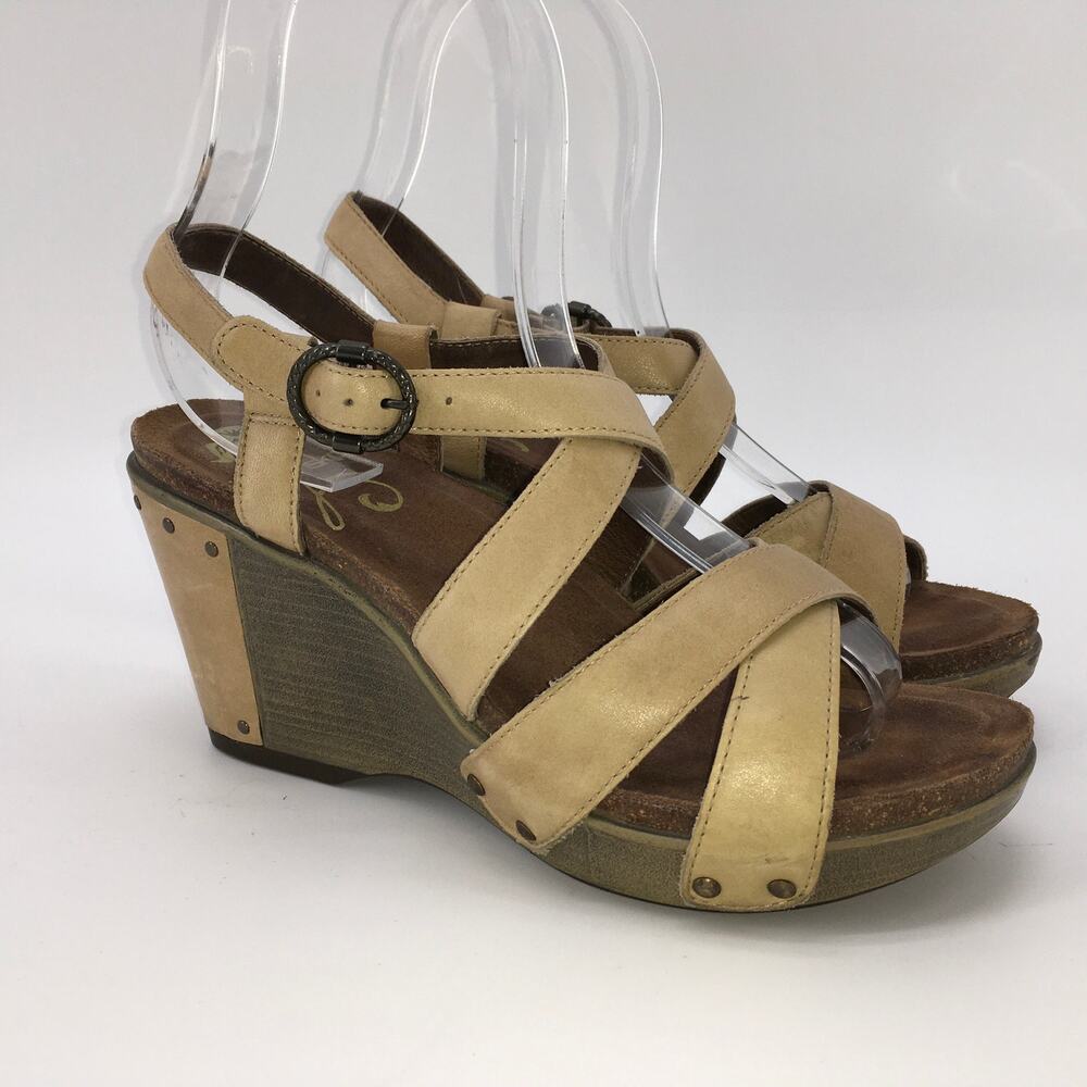 Dansko Frida Studded Wedge Platform Sandal Sand Tan Leather Womens 38 (8) Boho